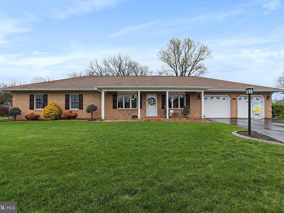 1st image of 1201 Hillbrook Dr