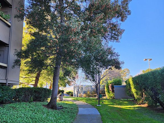 3rd image of 780 Sea Spray Ln APT 209