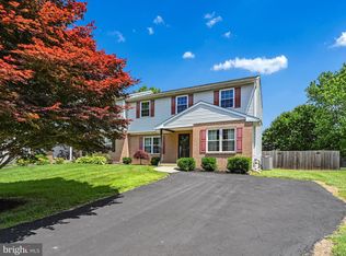 4036 Yorktown Dr, Upper Chichester, PA 19061