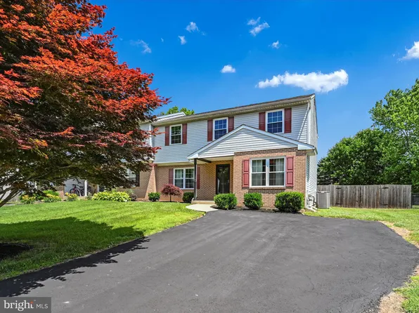 4036 Yorktown Dr, Upper Chichester, PA 19061