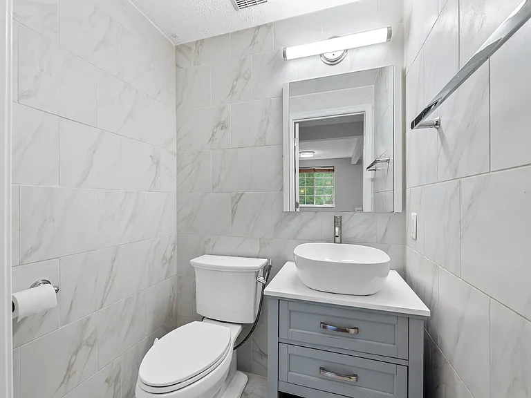 1161 Kettle Pond Ln — Photo 15