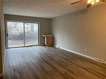 5th image of 11515 Richmond Ave