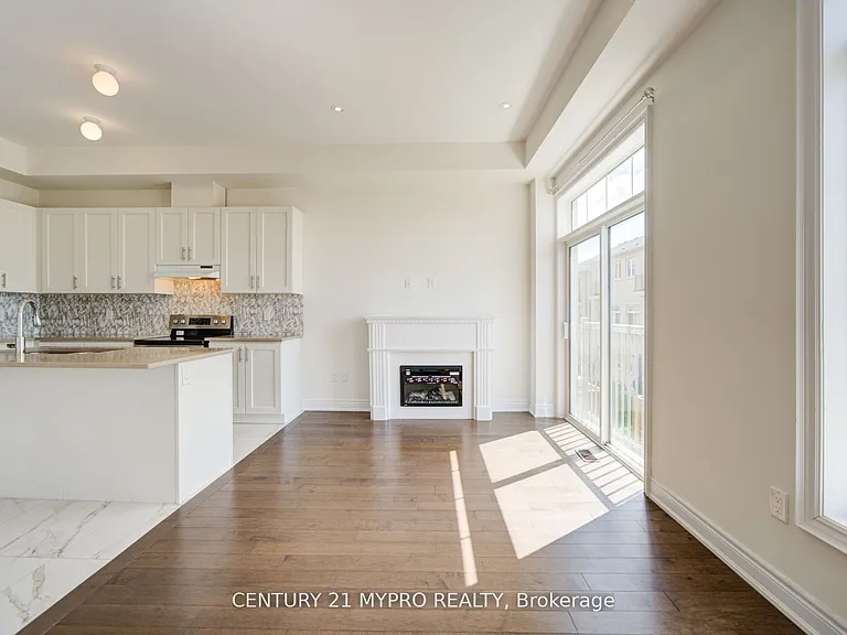 7 Latchford Ln — Photo 19