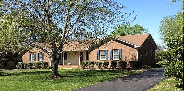 1st image of 3643 Meadowwood Dr