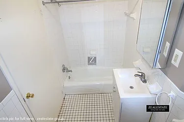 Rented by ZealEstate Group Inc