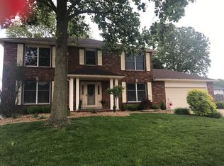 15 Huntington Pkwy, Saint Charles, MO