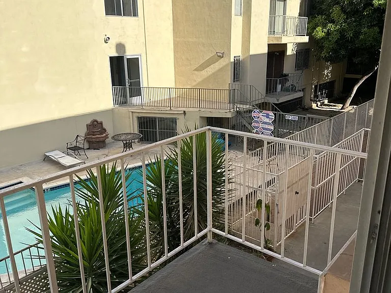400 S. Kingsley Drive — Photo 31