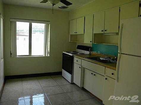 4th image of 1007 Woodland Ave