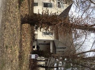 312 S Main St, Gallatin, MO 64640