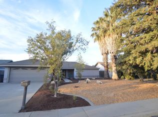 1740 E Seeger Ct, Visalia, CA 93292