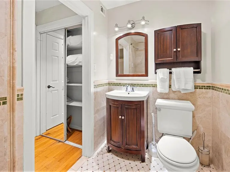11 2nd St NE #307 — Photo 21
