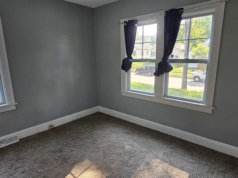 3358 Upton Ave N — Photo 5