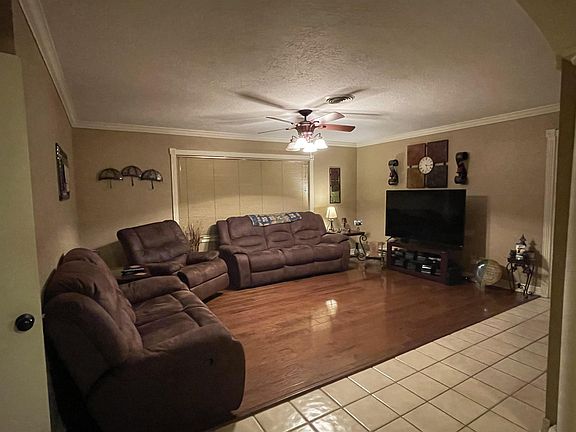 3rd image of 522 N 26th St