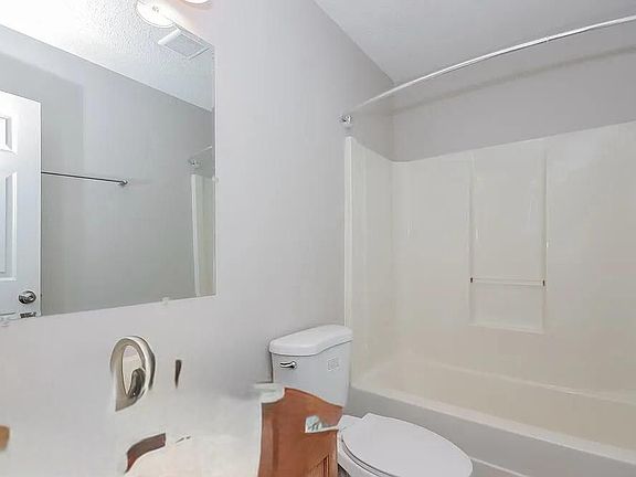 4th image of 2021 Brantley Creek Dr