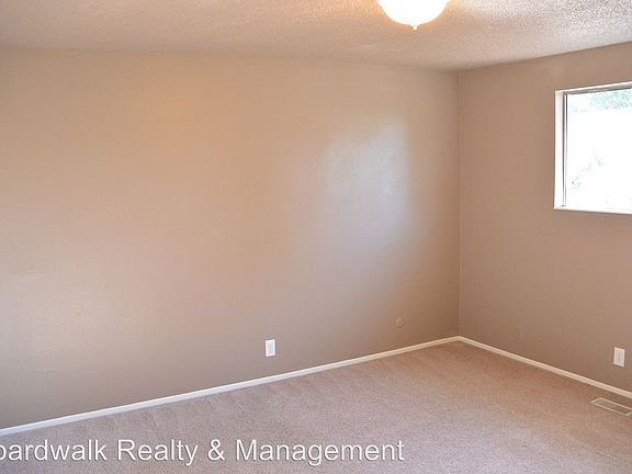 4th image of 4206 S Bluejay St