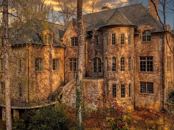 115 Mount Paran Rdg, Atlanta, GA 30327