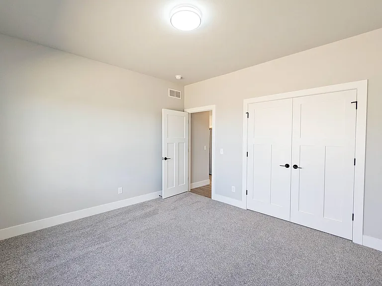 2940 Blue Grass Dr — Photo 10