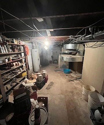 2nd image of 205 S Topeka Ave
