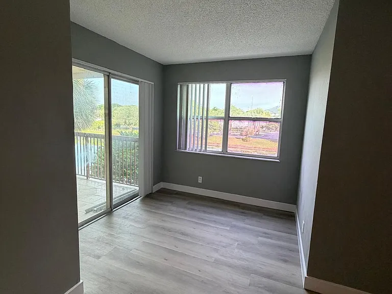 7670 Westwood Dr #715 — Photo 38