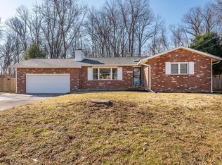 4201 W Glen Oaks Dr, Bloomington, IN 47403