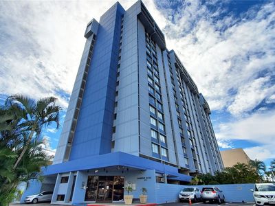 3045 Ala Napuaa Pl APT 1613, Honolulu, HI, 96818