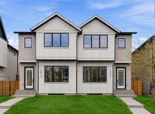 2807 E 25a St SW, Calgary, AB T3E 1Z5