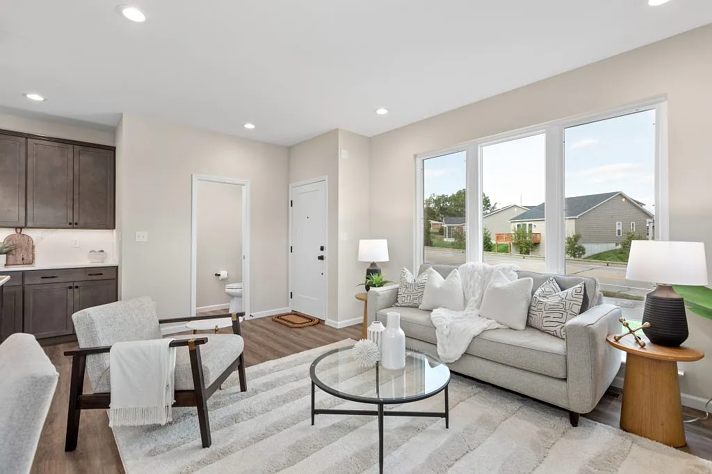 3 bed, 2.5 bath, 1474 sqft, $2,600 — Photo 1
