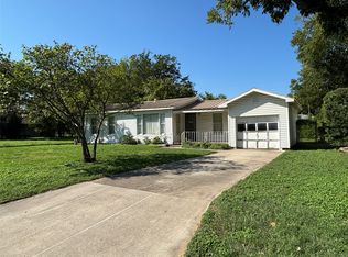 2305 Southside Dr, Brownwood, TX 76801