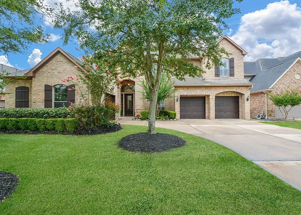 1st image of 9915 Nicollet Lake Ln