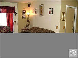 4th image of 17072 Farwell St