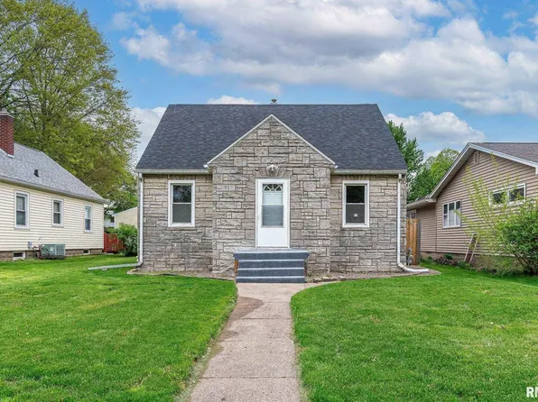 207 W 31st St, Davenport, IA 52803