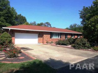 16307 Washington Rd, Morton, IL 61550