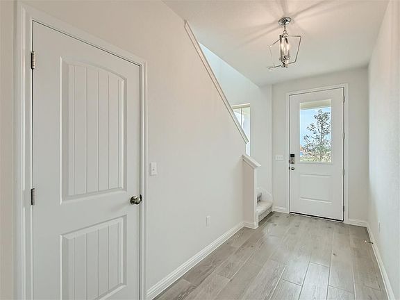 3rd image of 8601 McKamy Dr