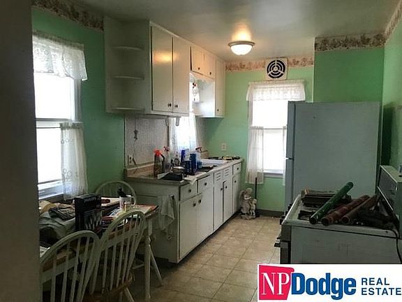 5th image of 6047 S 36th Ave