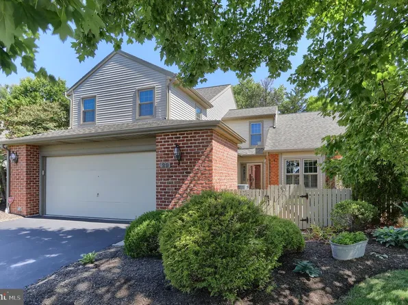 29 Cambridge Dr, Hershey, PA 17033