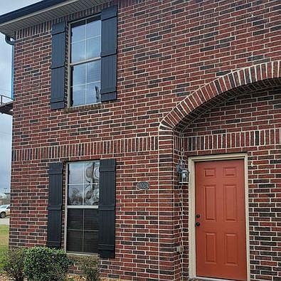1st image of 1818 Garland Dr #A