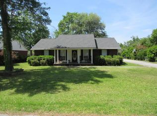 32 N 5th St, Macclenny, FL 32063