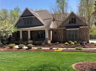 6346 Fox Chase Dr, Davidson, NC 28036