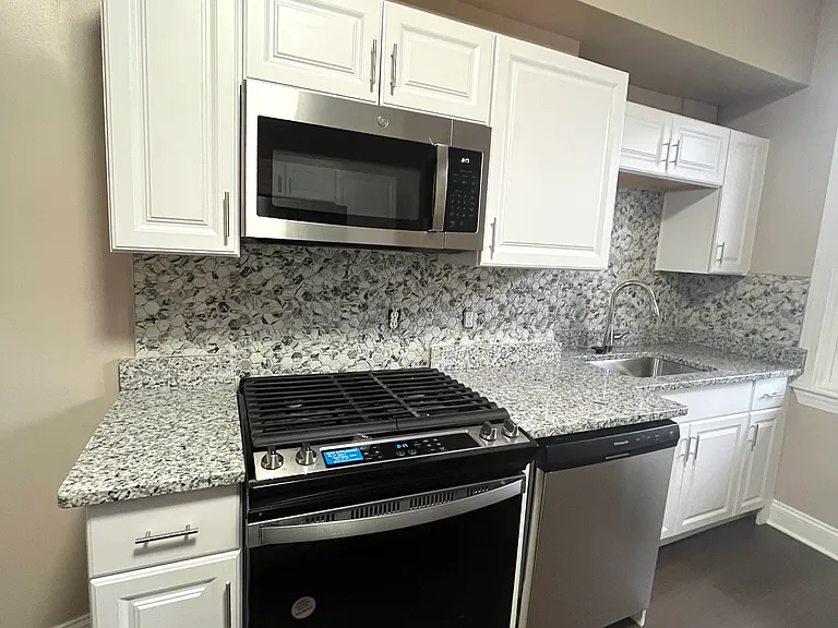 1726 N Smallwood St — Photo 7
