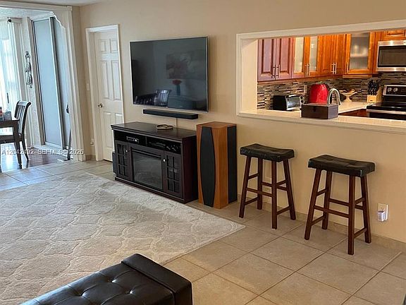 5th image of 9520 Seagrape Dr APT 106