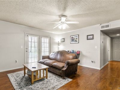 120 15th St E APT 104, Tuscaloosa, AL, 35401