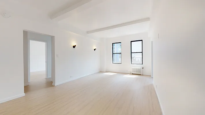 Rented by Bond New York | media 8