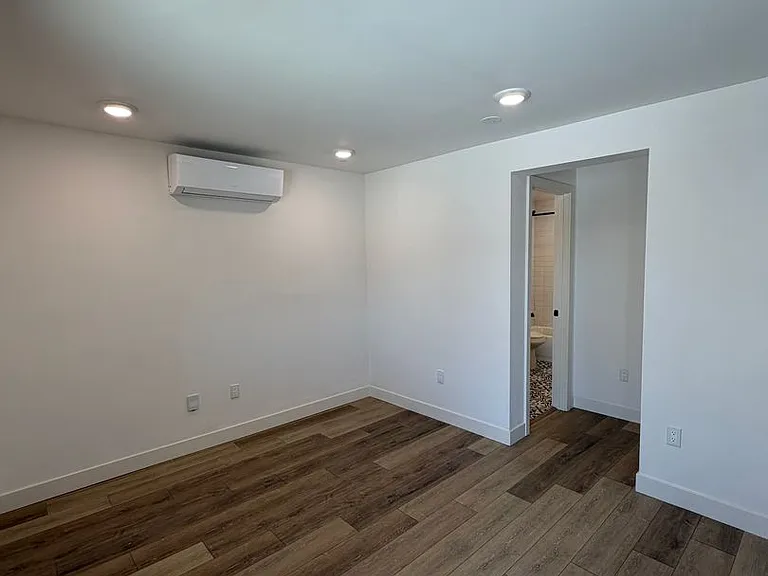 3523 Louisiana St — Photo 3