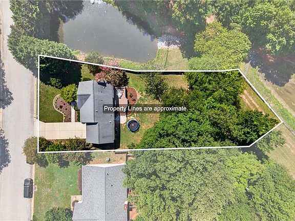 3rd image of 3503 Chance Rd