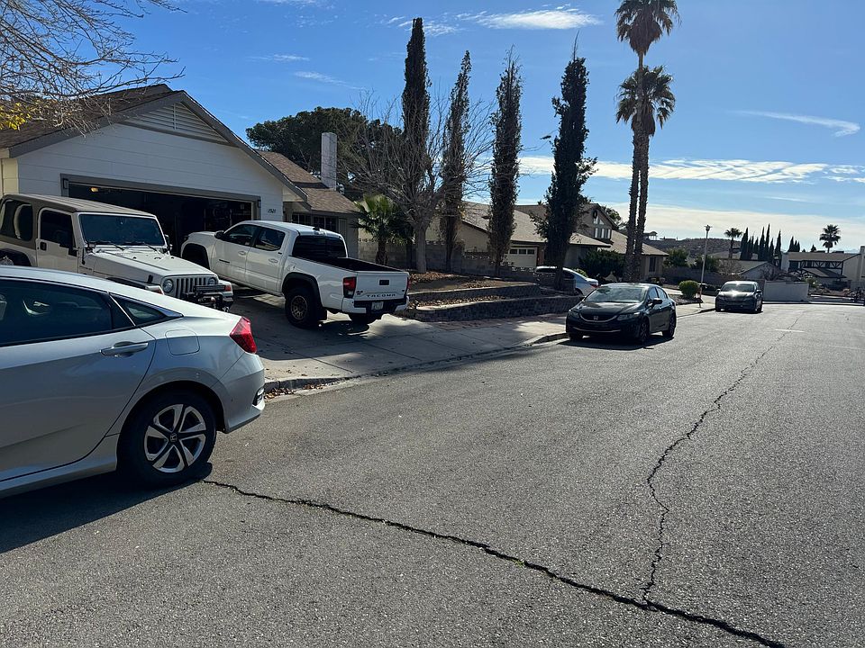 1st image of 1521 Darlene Way