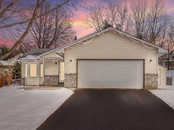 9235 Jeffery Ave S, Cottage Grove, MN 55016