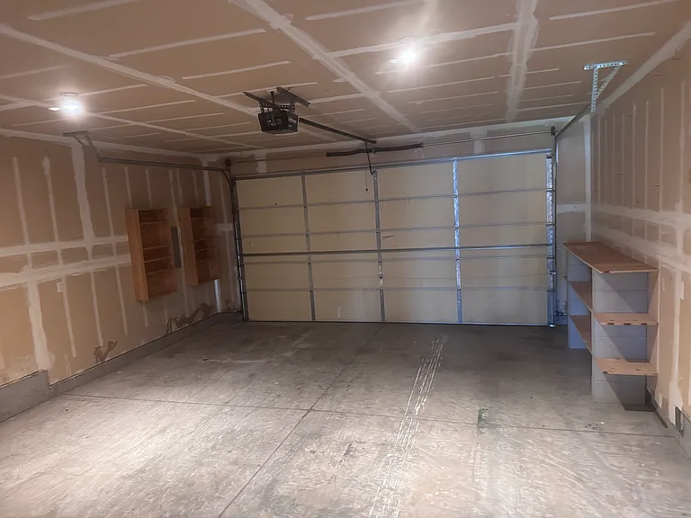 1700 NE Cinder Loop — Photo 37