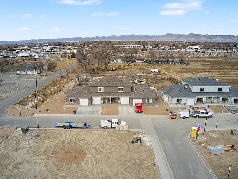 2350 Glen Canyon Ave #B — Photo 24