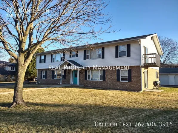 626 Dundee Ln, Hartland, WI 53029