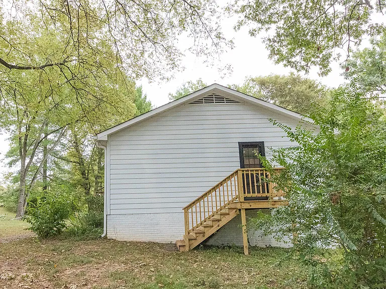 210 Elliott Ct — Photo 20